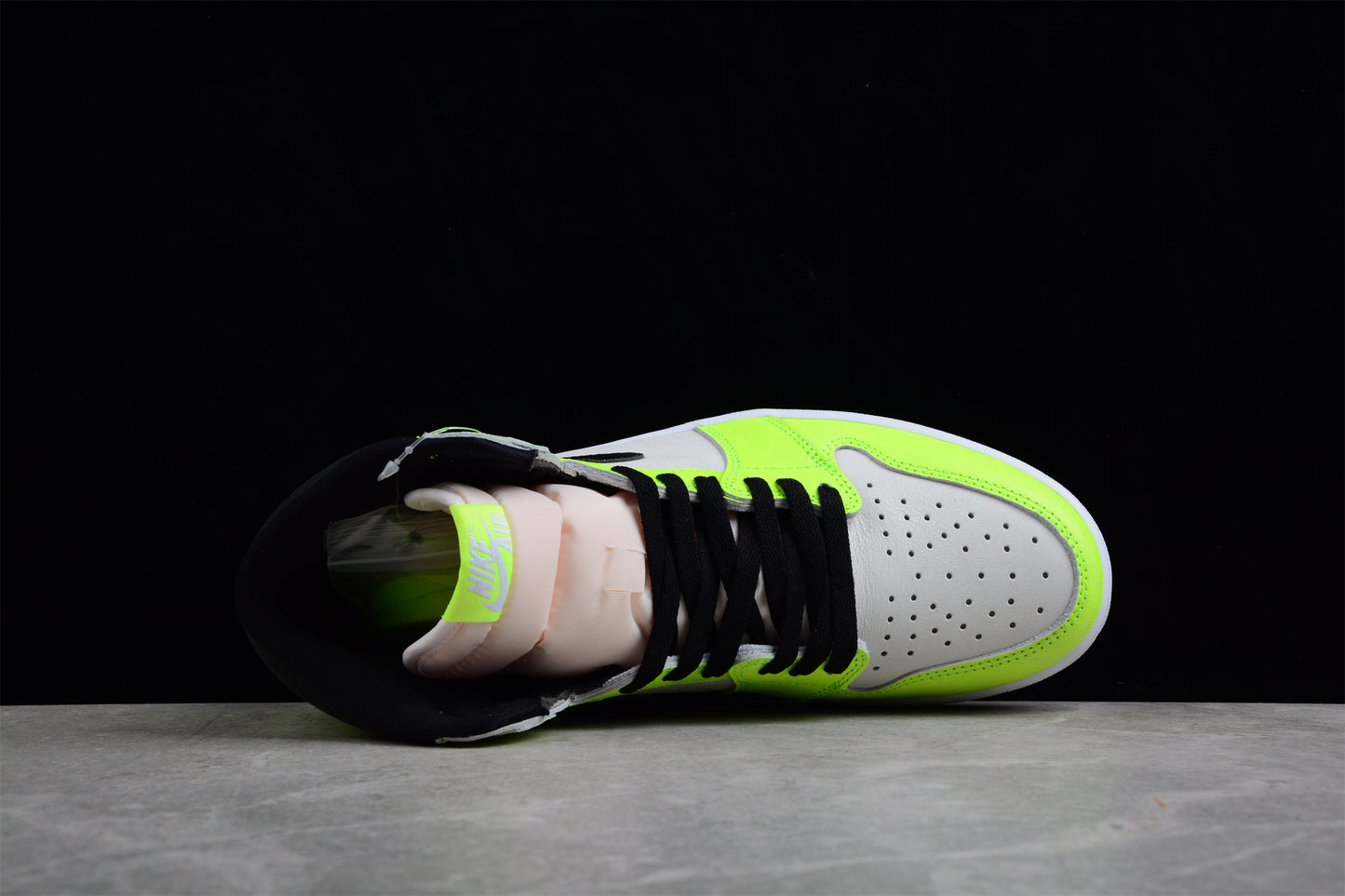 Air Jordan 1 High OG "Volt" AJ1 555088-702