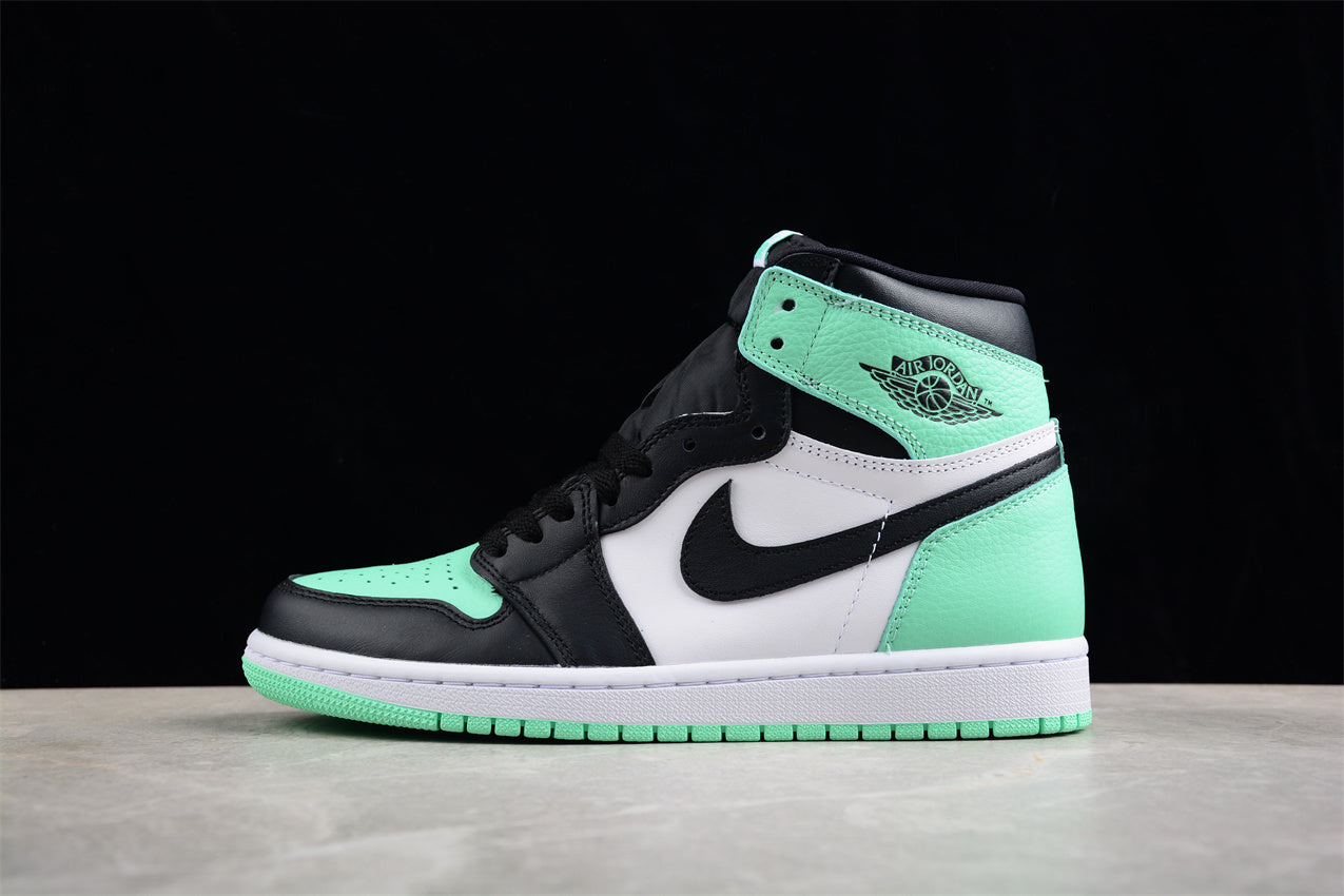Air Jordan 1 Retro High "Green Glow" AJ1 DZ5485-130