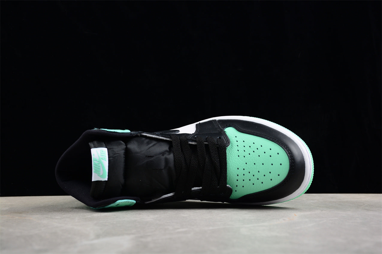 Air Jordan 1 Retro High "Green Glow" AJ1 DZ5485-130