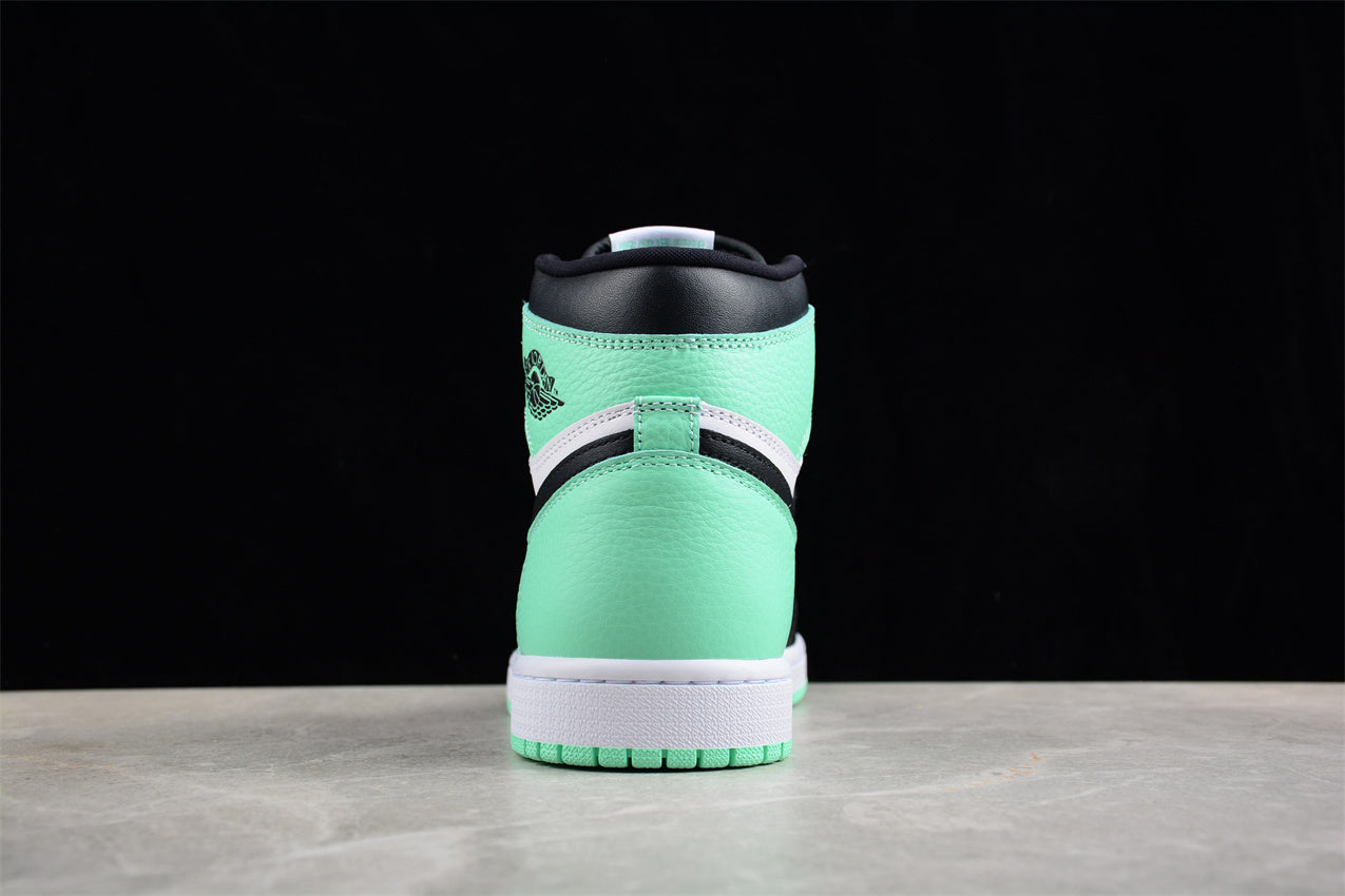 Air Jordan 1 Retro High "Green Glow" AJ1 DZ5485-130