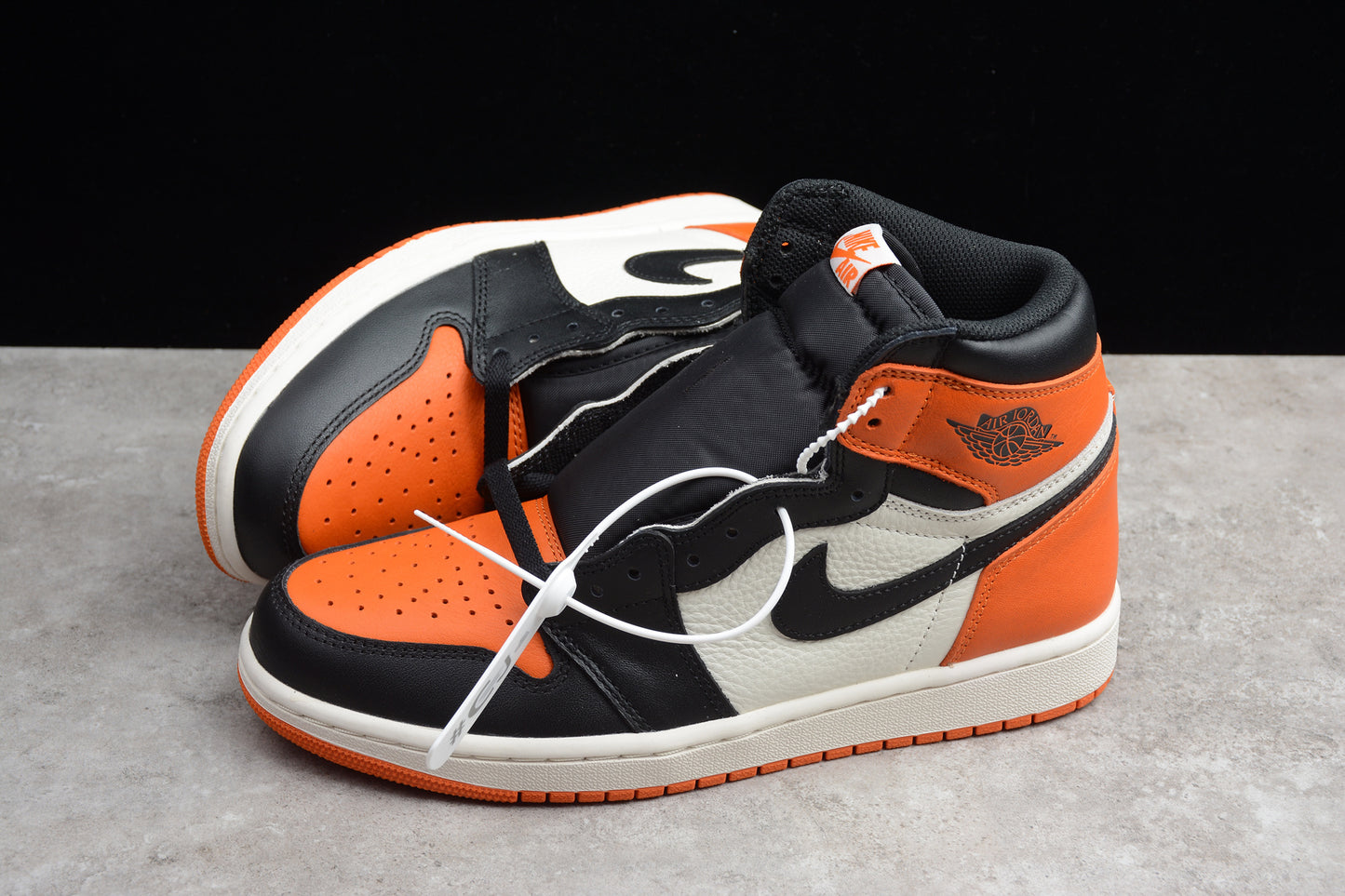 Air Jordan 1 Retro High OG — (R45 CJ Premium Version)