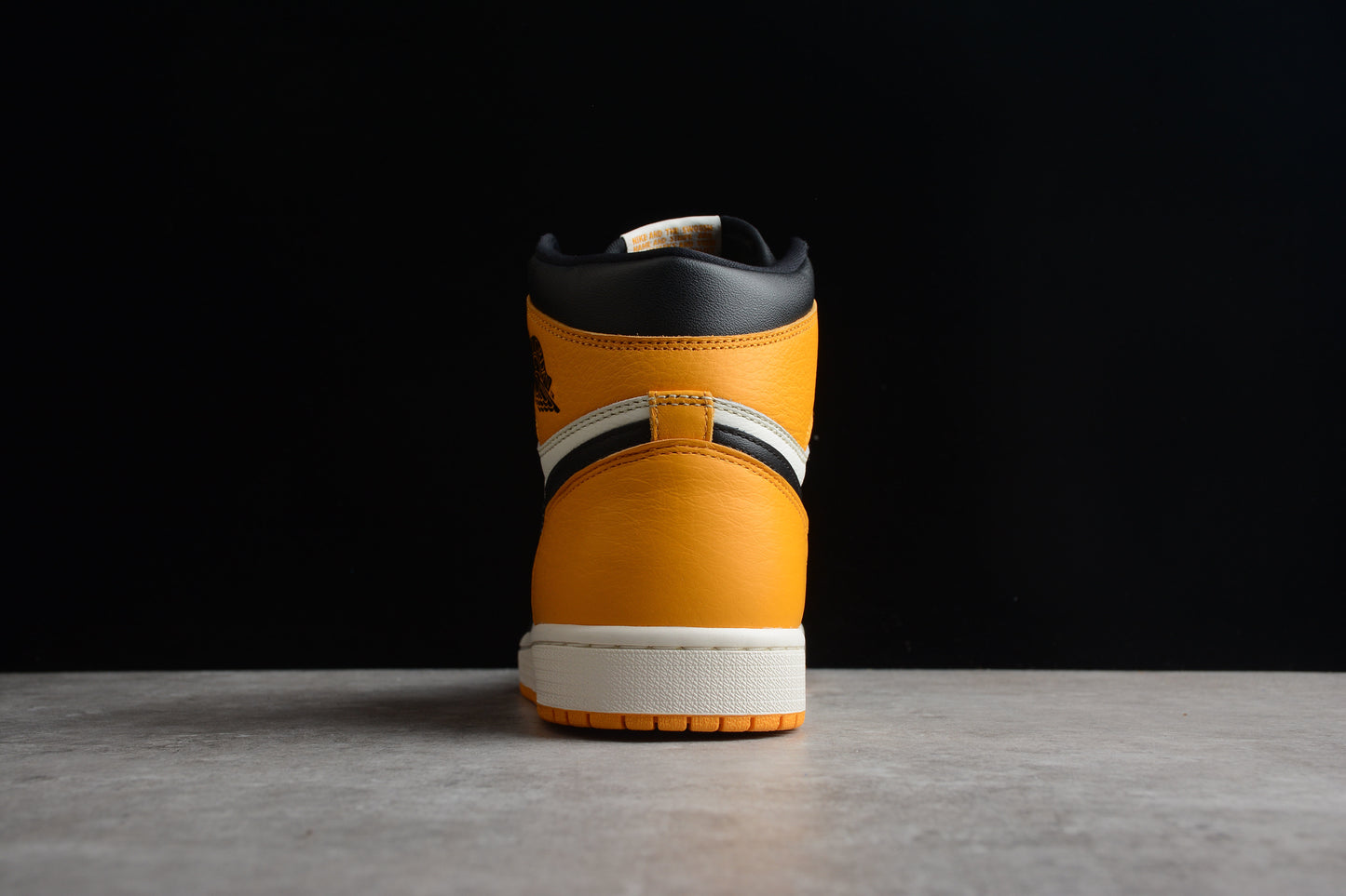 Air Jordan 1 " Yellow Toe " AJ1 555088-711