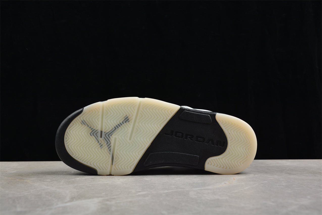 Air Jordan 5 Retro AJ5 DD0587-110