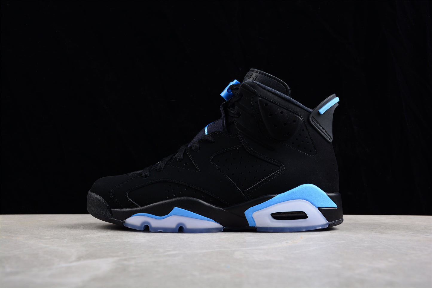 Air Jordan "University Blue" AJ6 384664-006