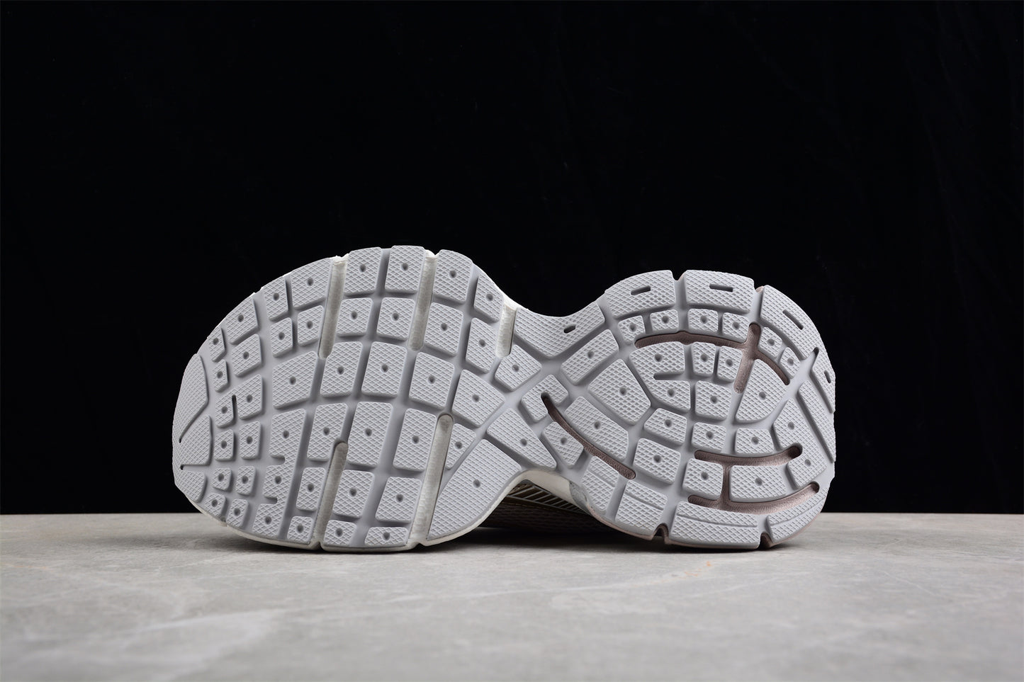 Balenciaga Phantom Sneaker W1RB60208