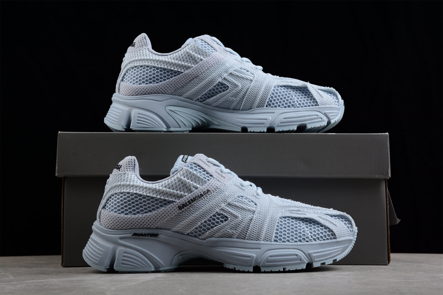 Balenciaga Phantom Sneaker W2E924901
