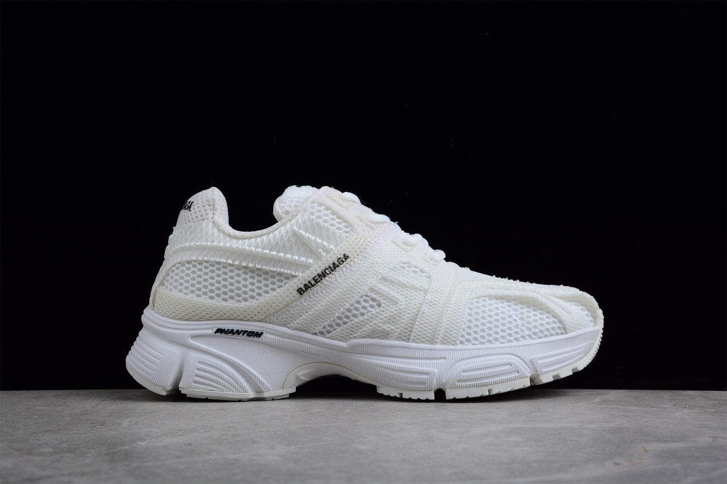 Balenciaga Phantom Sneaker W2E929000