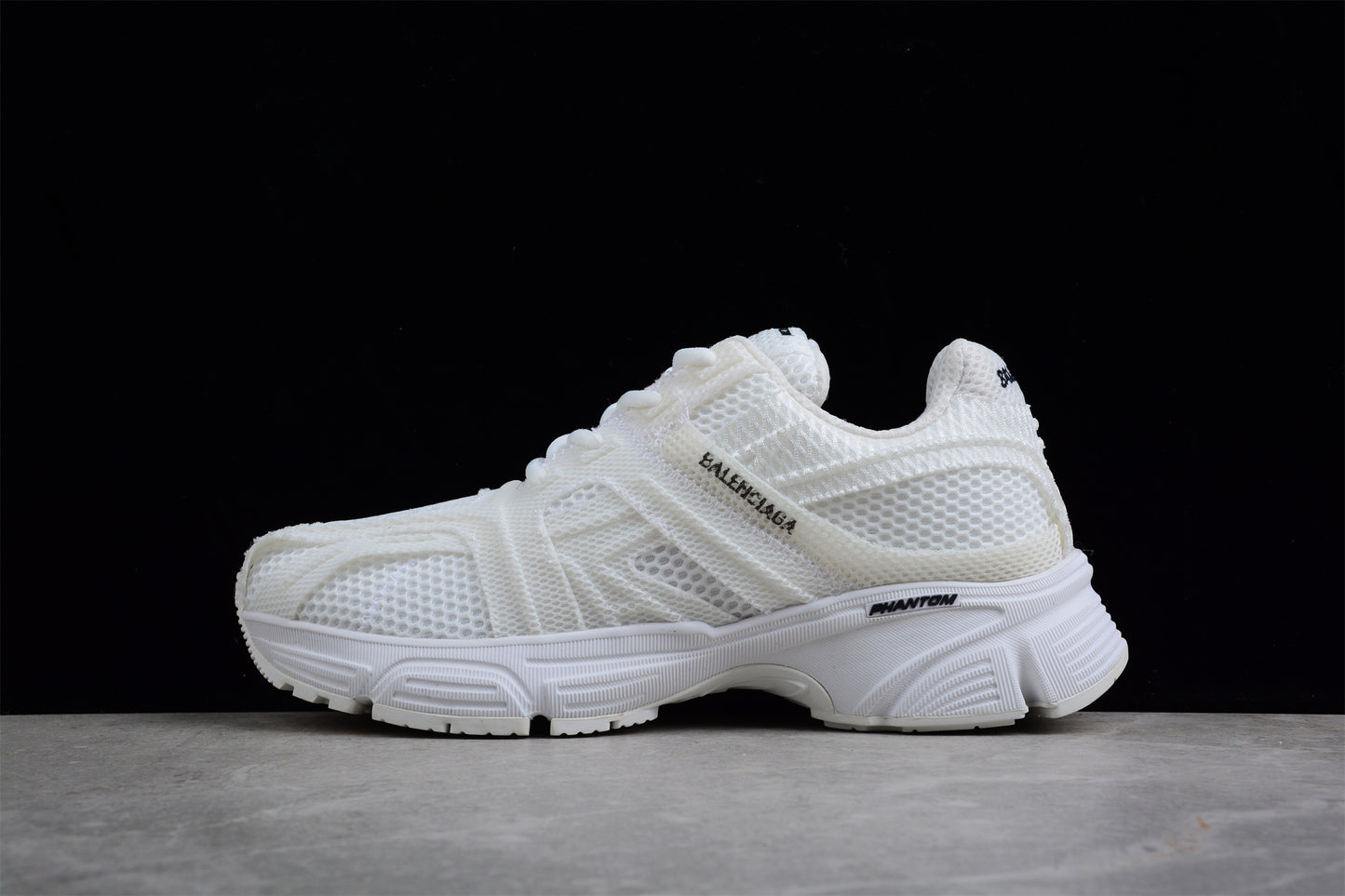 Balenciaga Phantom Sneaker W2E929000