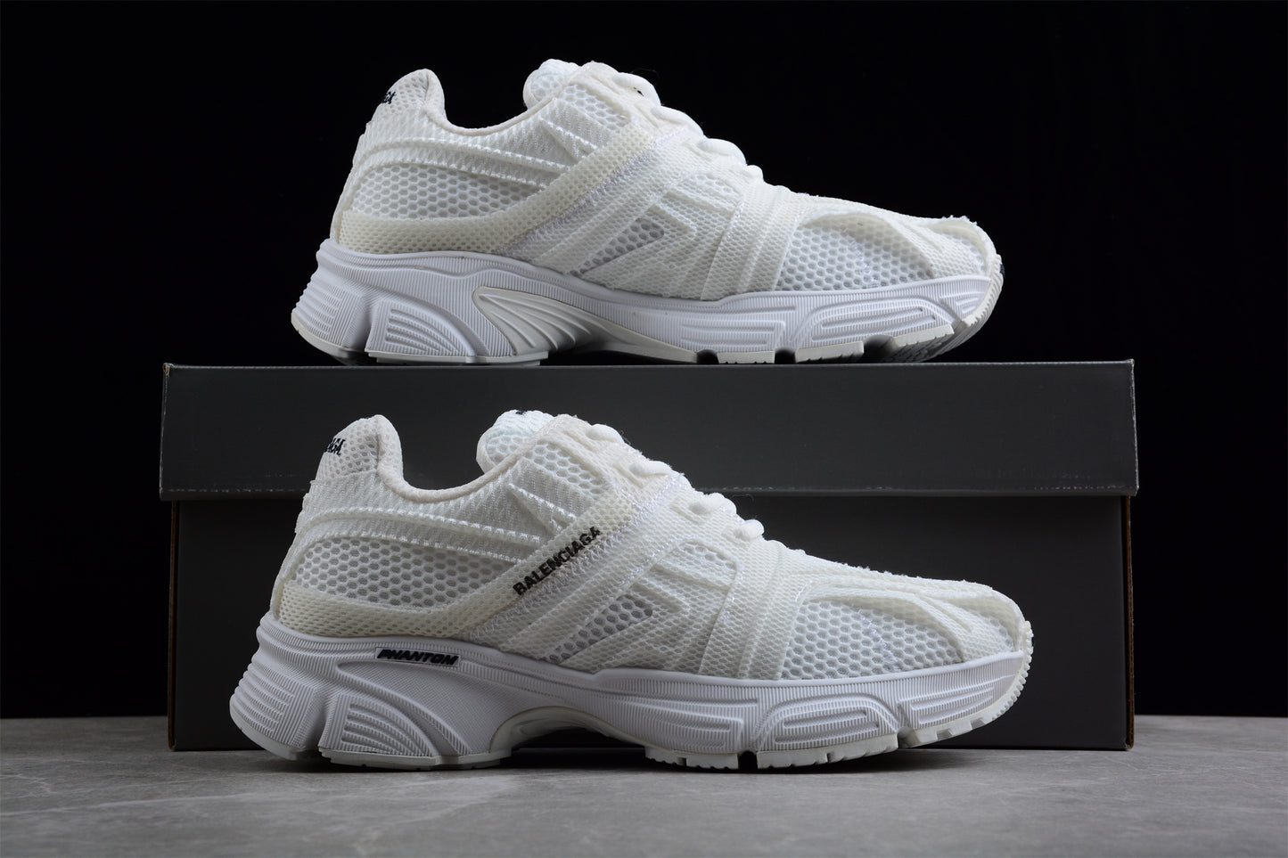Balenciaga Phantom Sneaker W2E929000