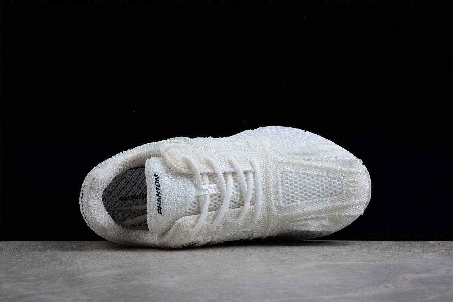 Balenciaga Phantom Sneaker W2E929000