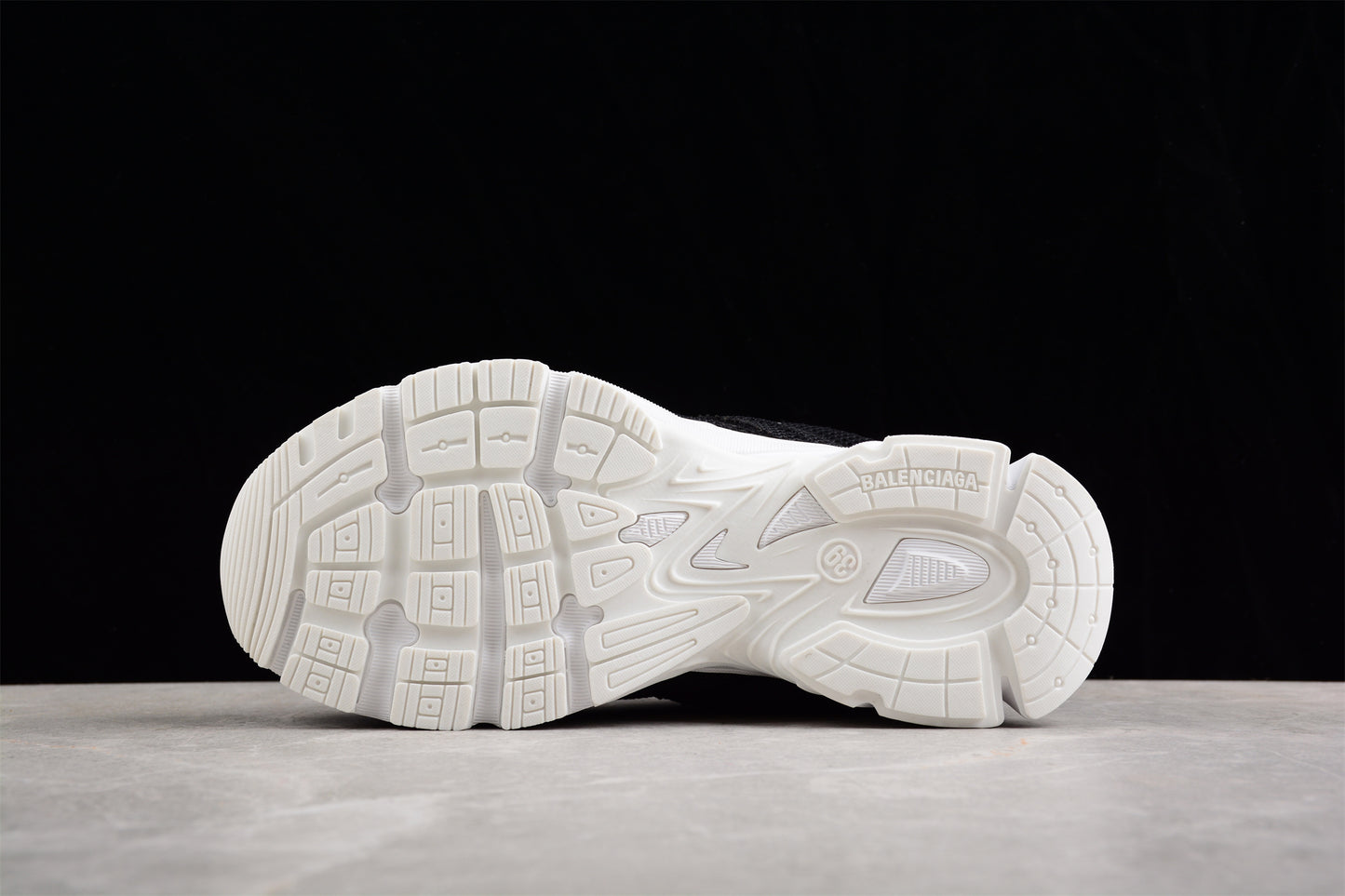 Balenciaga Phantom Sneaker W2E961090