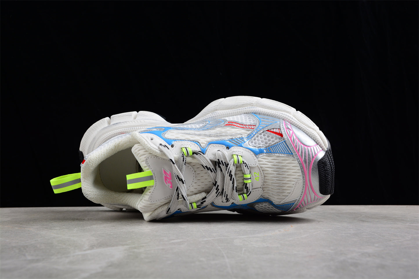 Balenciaga Phantom Sneaker W3XL59645