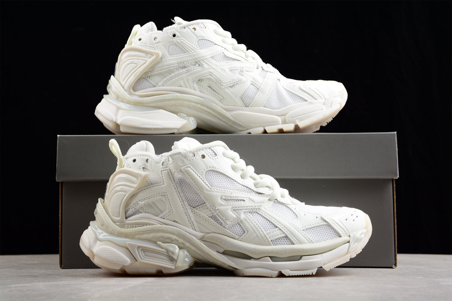 Balenciaga Runner Kith Four.Color 7.0 21ss W2RC62516