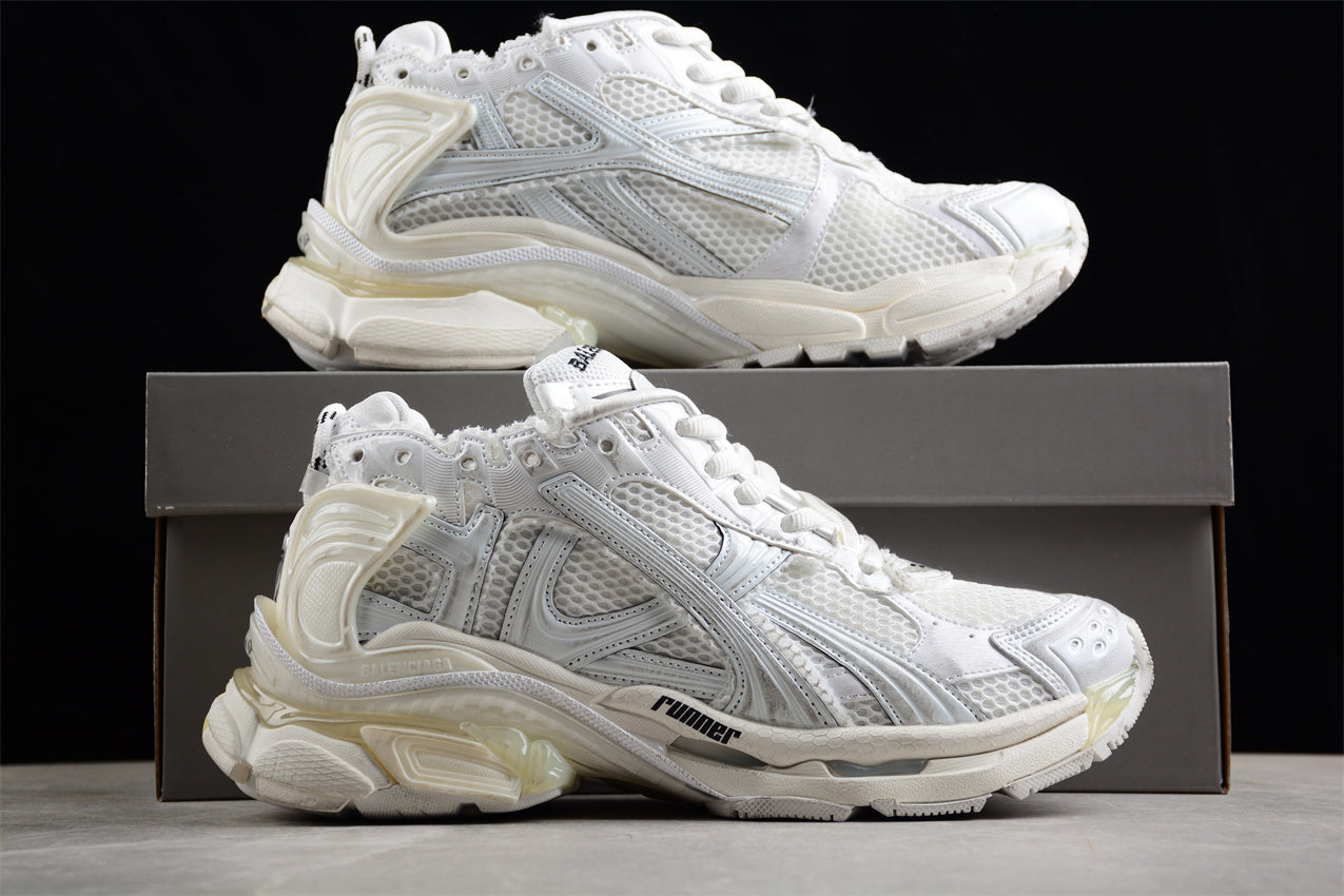 Balenciaga Runner Kith Four.Color 7.0 W3RBW0102