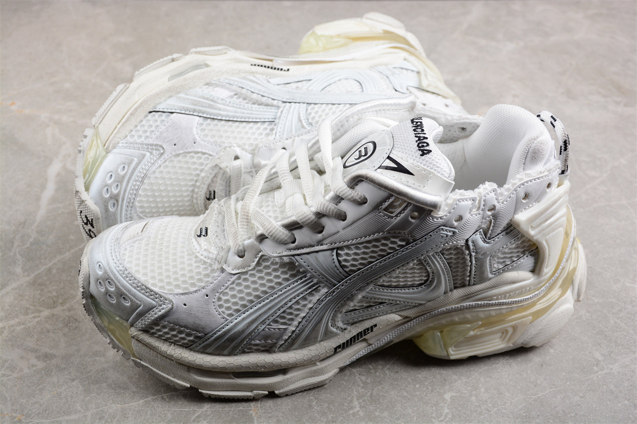 Balenciaga Runner Kith Four.Color 7.0 W3RBW0102