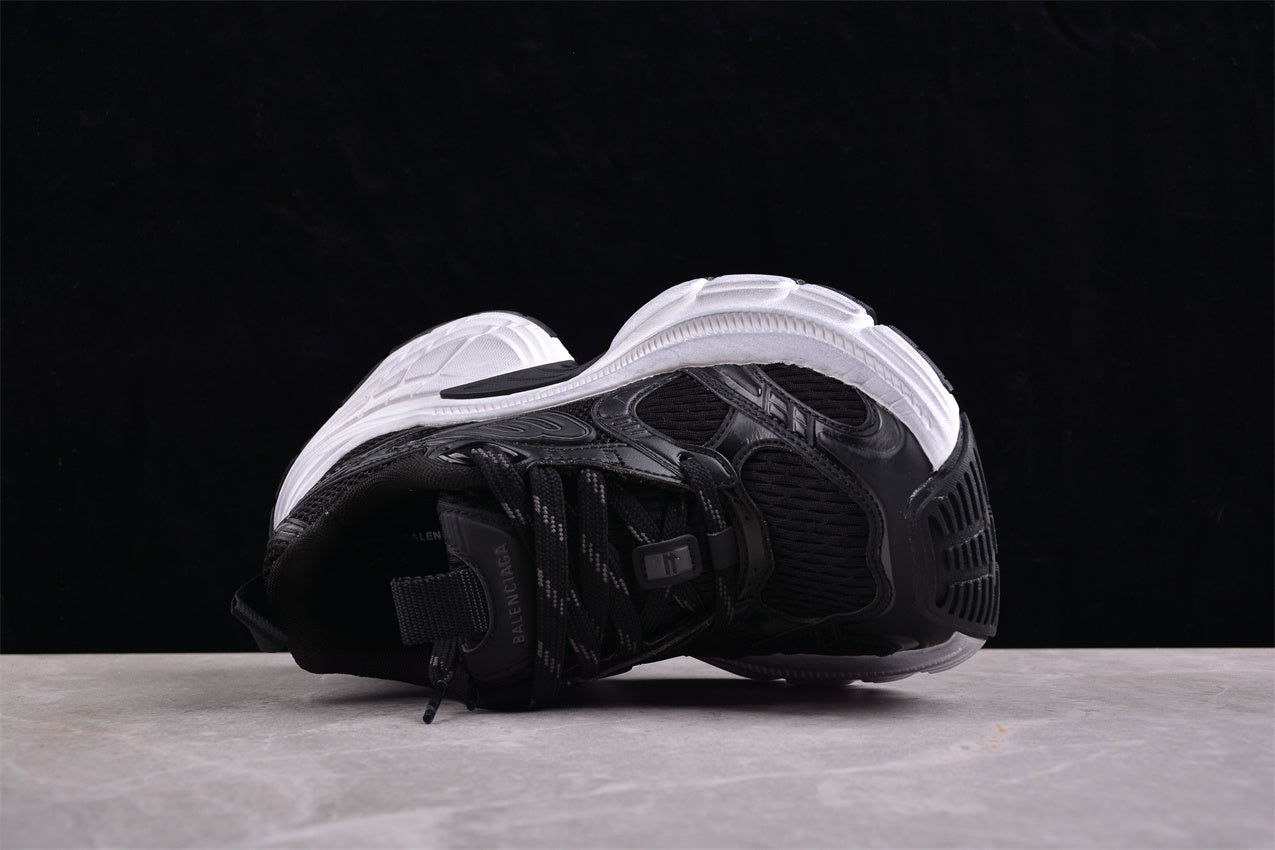 Balenciaga Track Sneaker W2MV20217