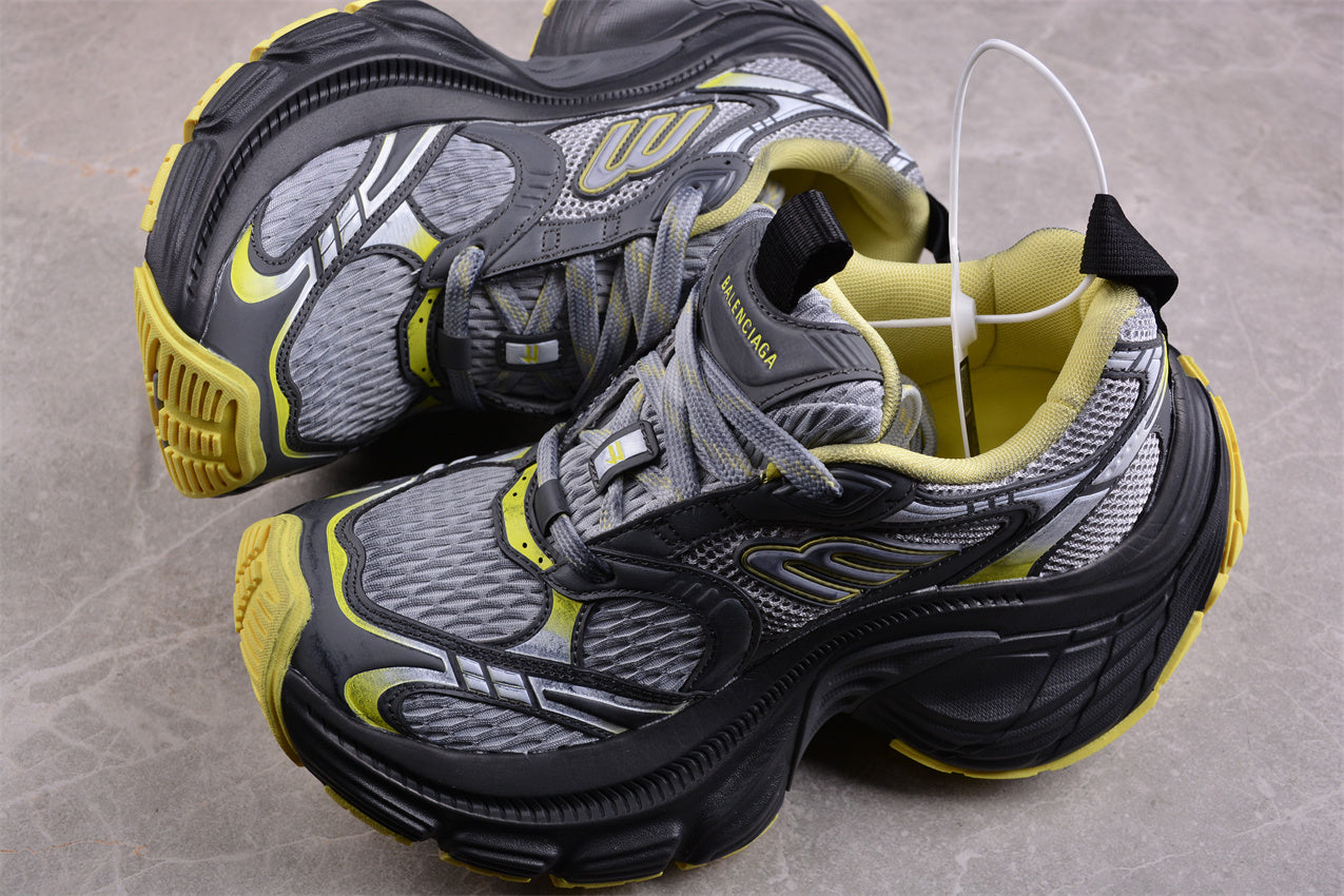 Balenciaga Track Sneaker W2MV20511