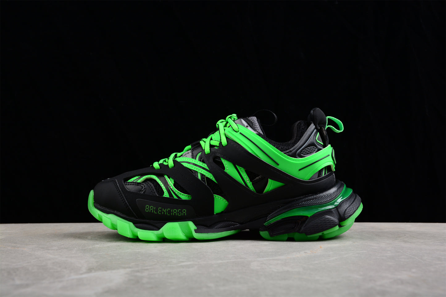 Balenciaga Track Sneaker W3RL11035
