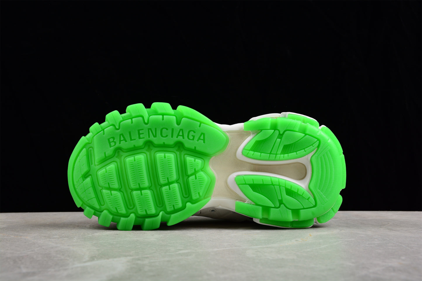 Balenciaga Track Sneaker W3RL19035