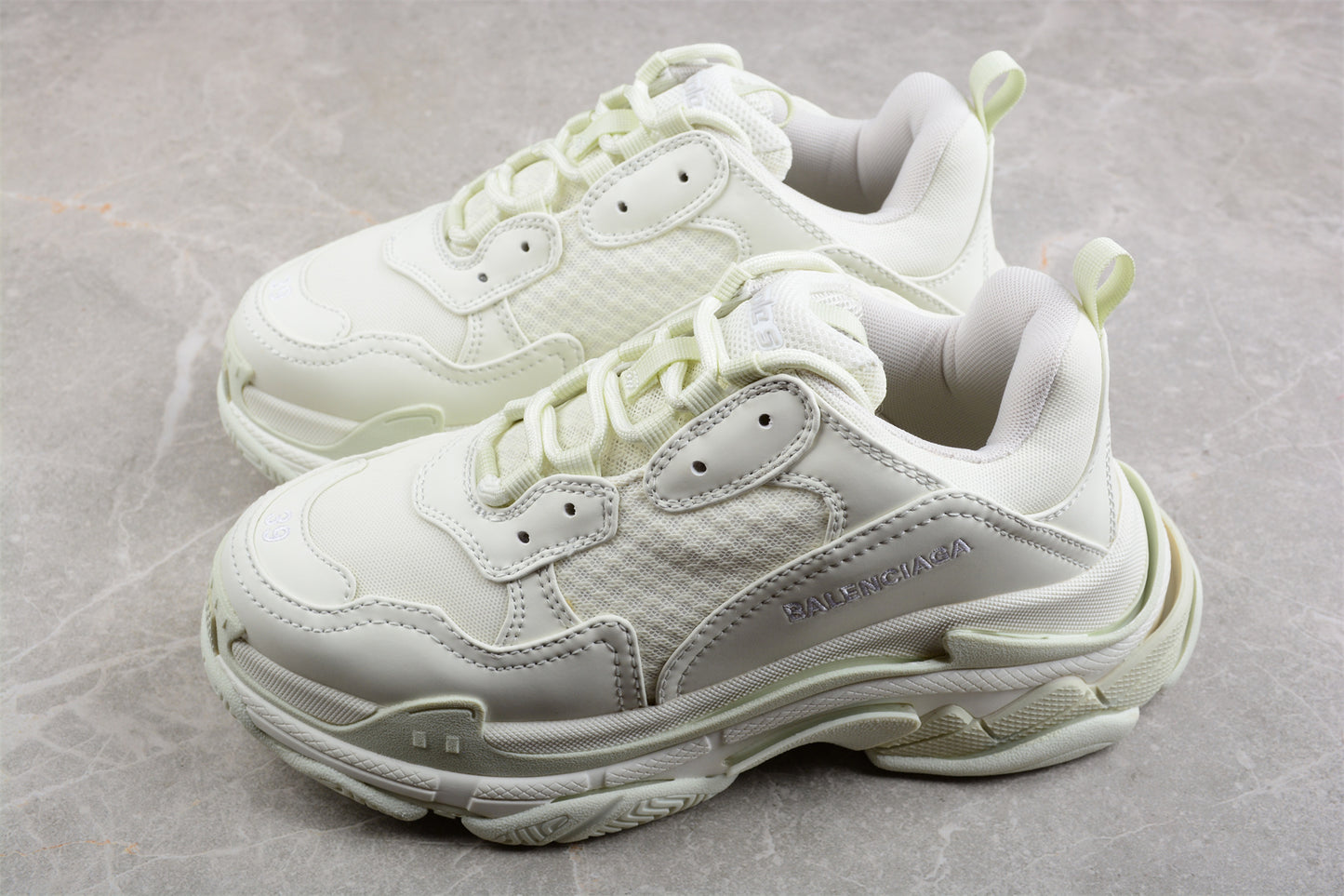 Balenciaga Triple S1.0 W2CR59001
