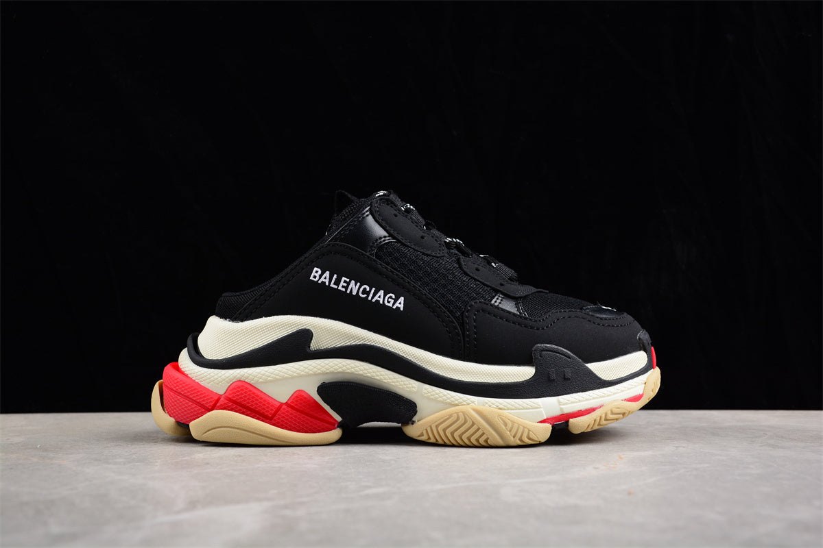Balenciaga Triple S Sneaker W09O11000