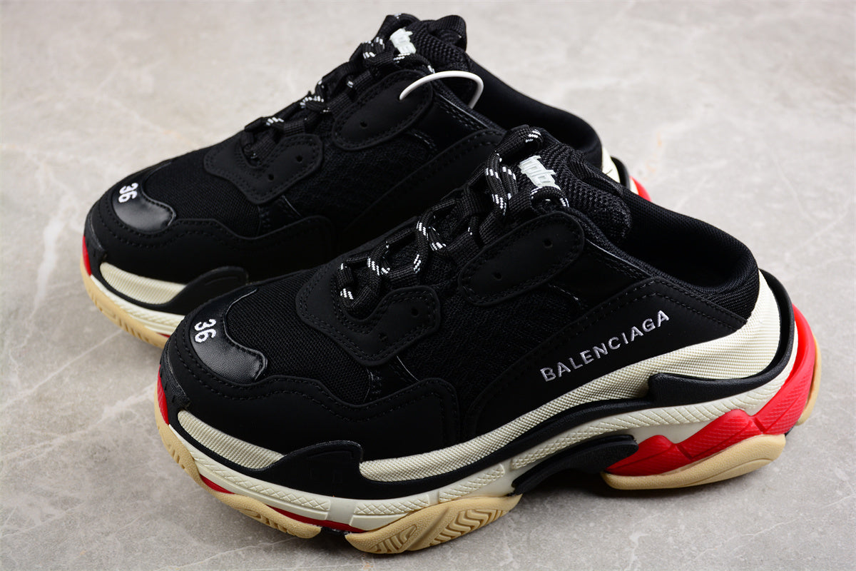 Balenciaga Triple S Sneaker W09O11000