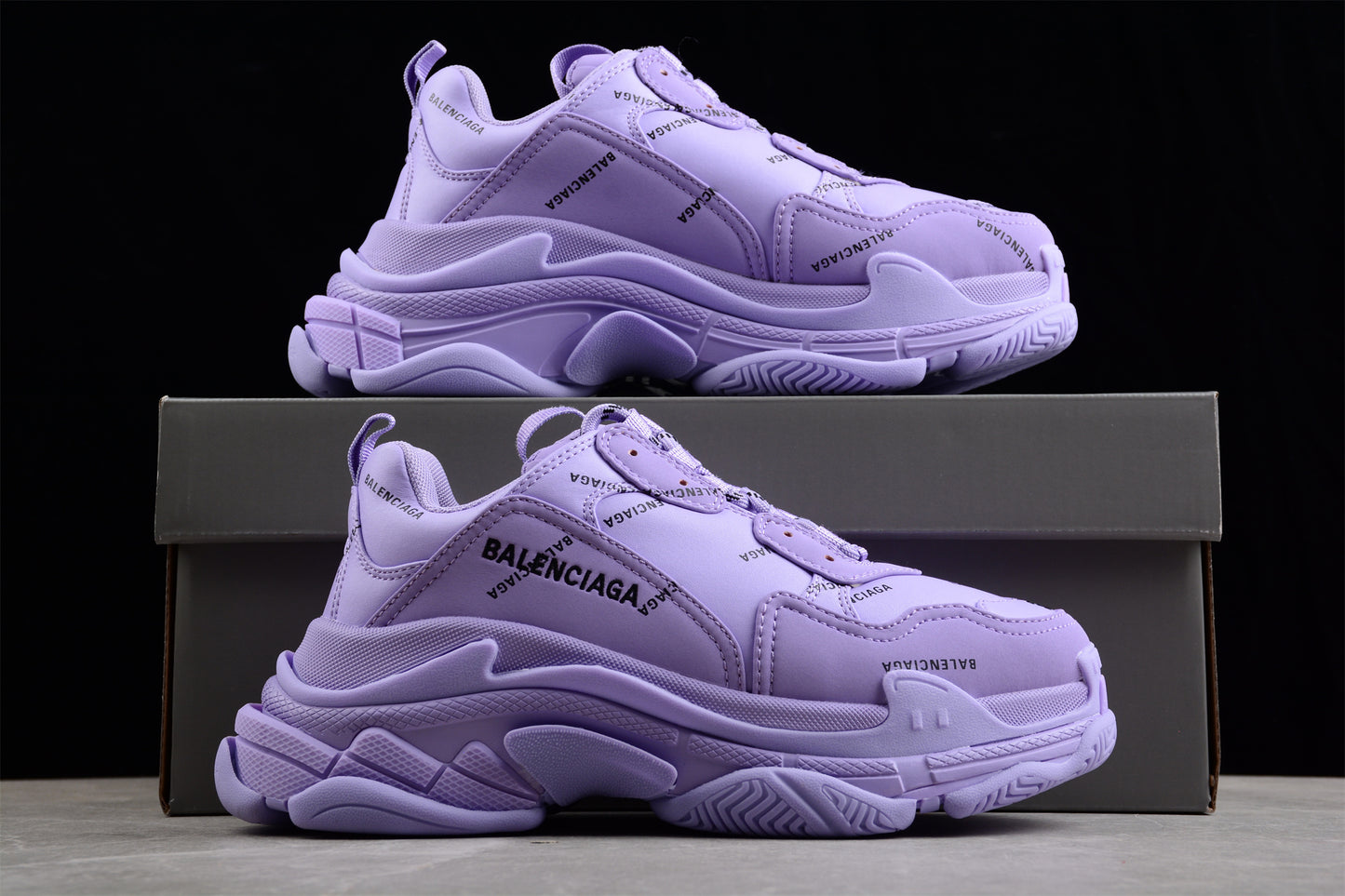 Balenciaga Triple S Sneaker W2BR12055