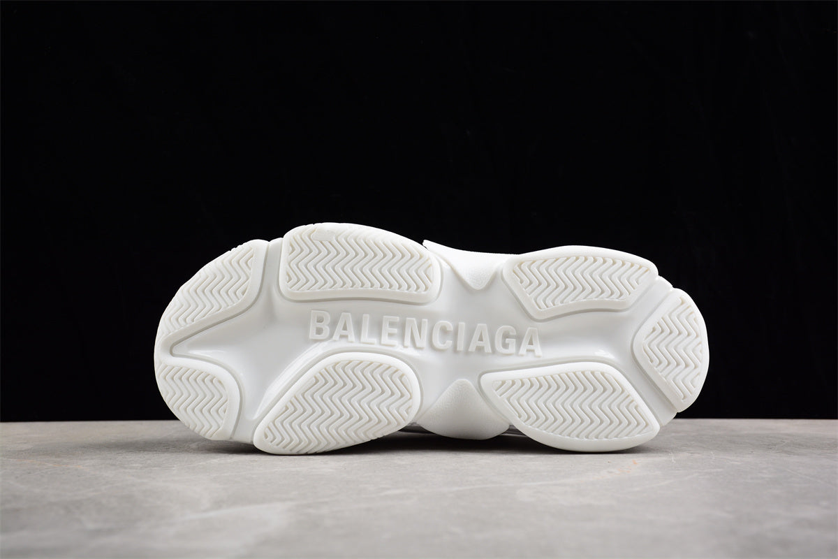 Balenciaga Triple S Sneaker W2F50125