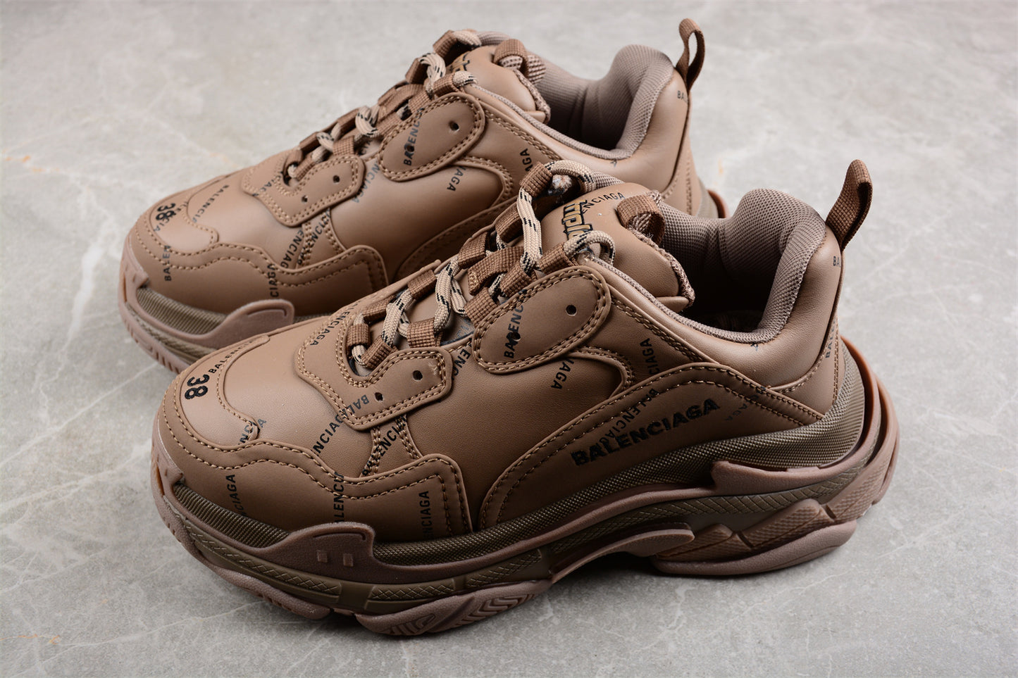 Balenciaga Triple S Sneaker W2FA19911