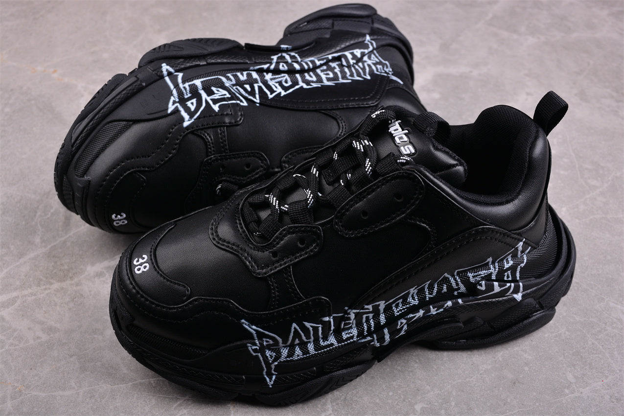 Balenciaga Triple S Sneaker W2W2FAY9017