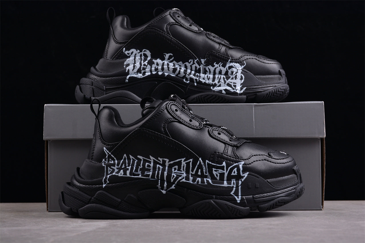 Balenciaga Triple S Sneaker W2W2FAY9017
