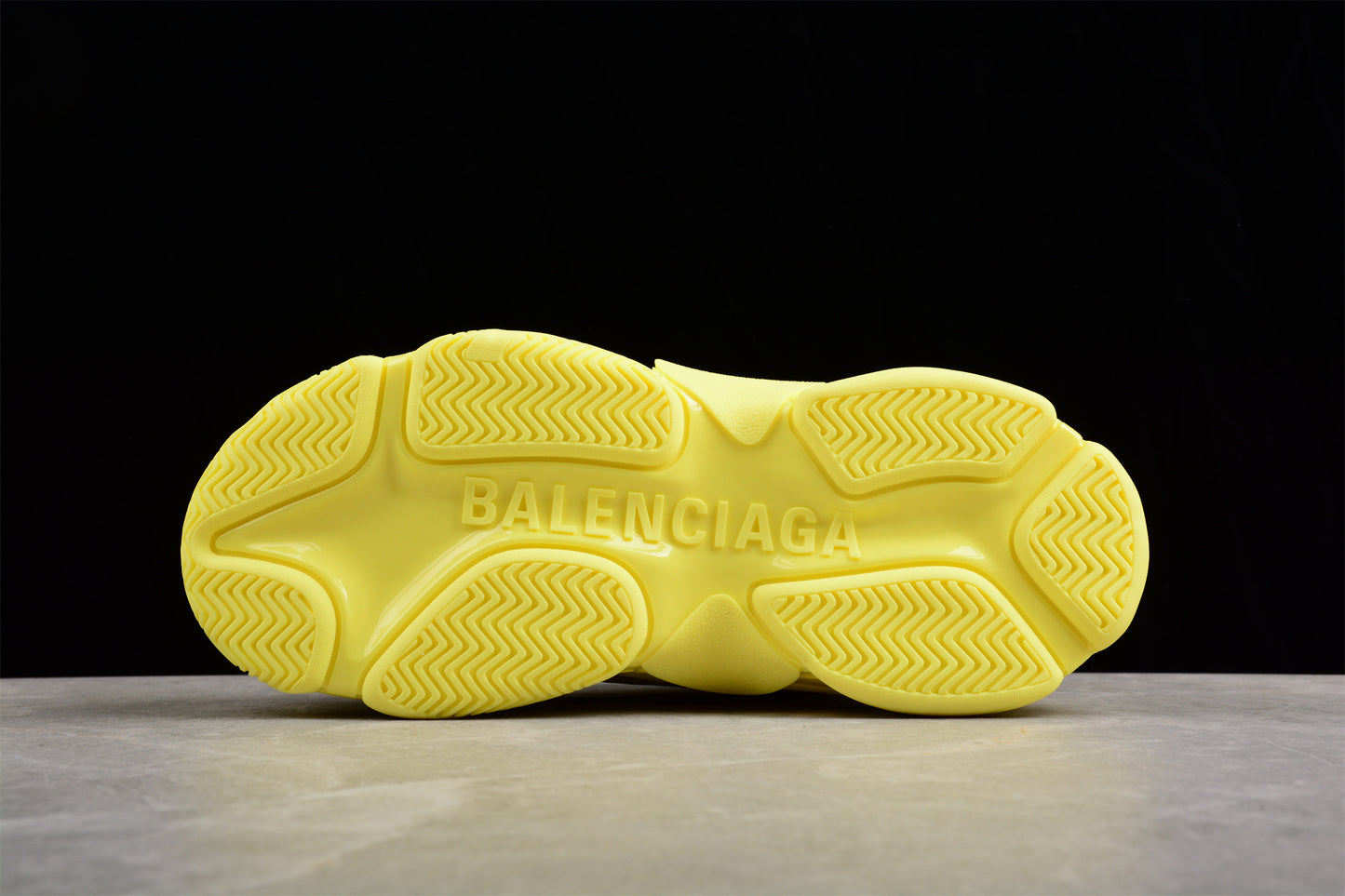 Balenciaga Triple S W1FB62308