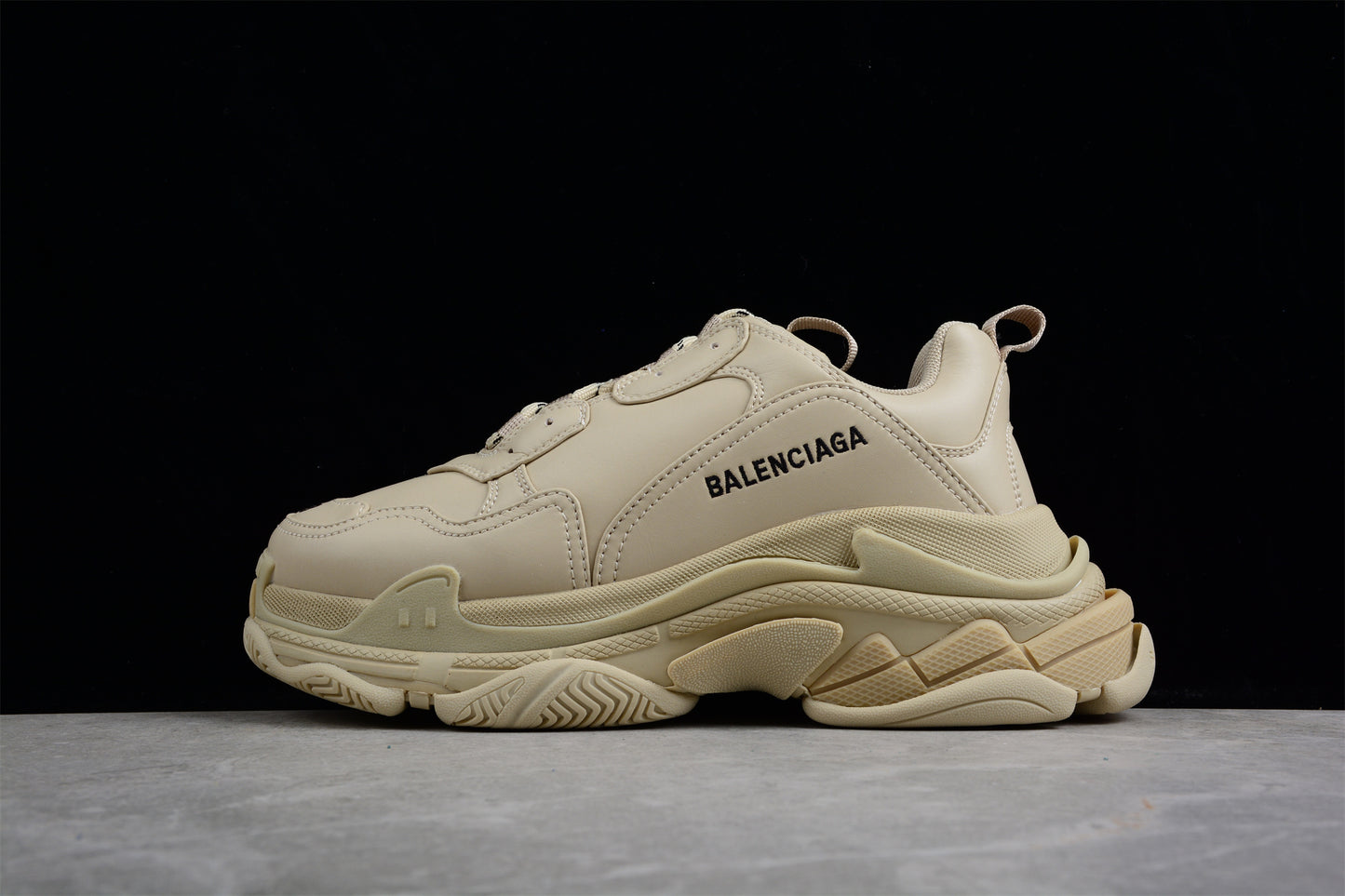 Balenciaga Triple S W2FA59700