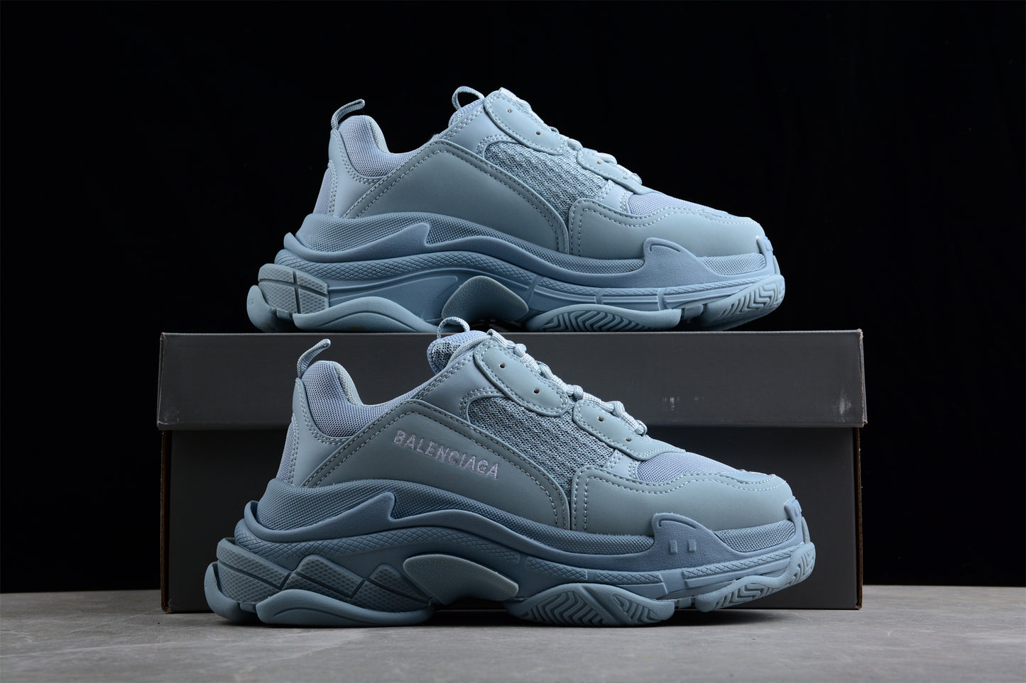 Balenciaga Triple S W2FW14700