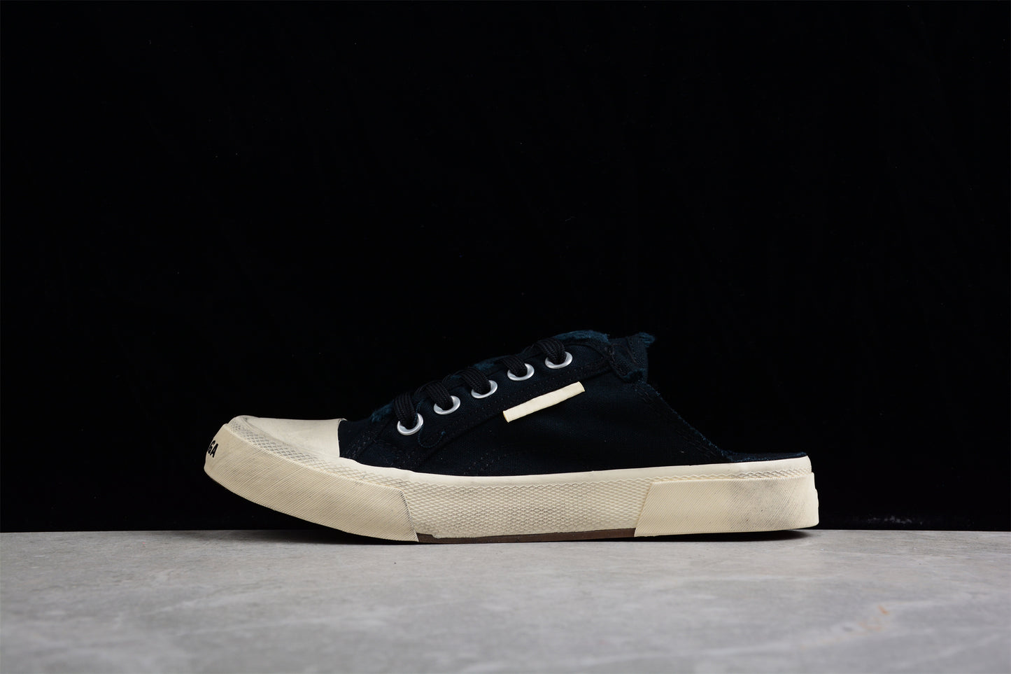Balenciaga Vulc Destr W3RC11090