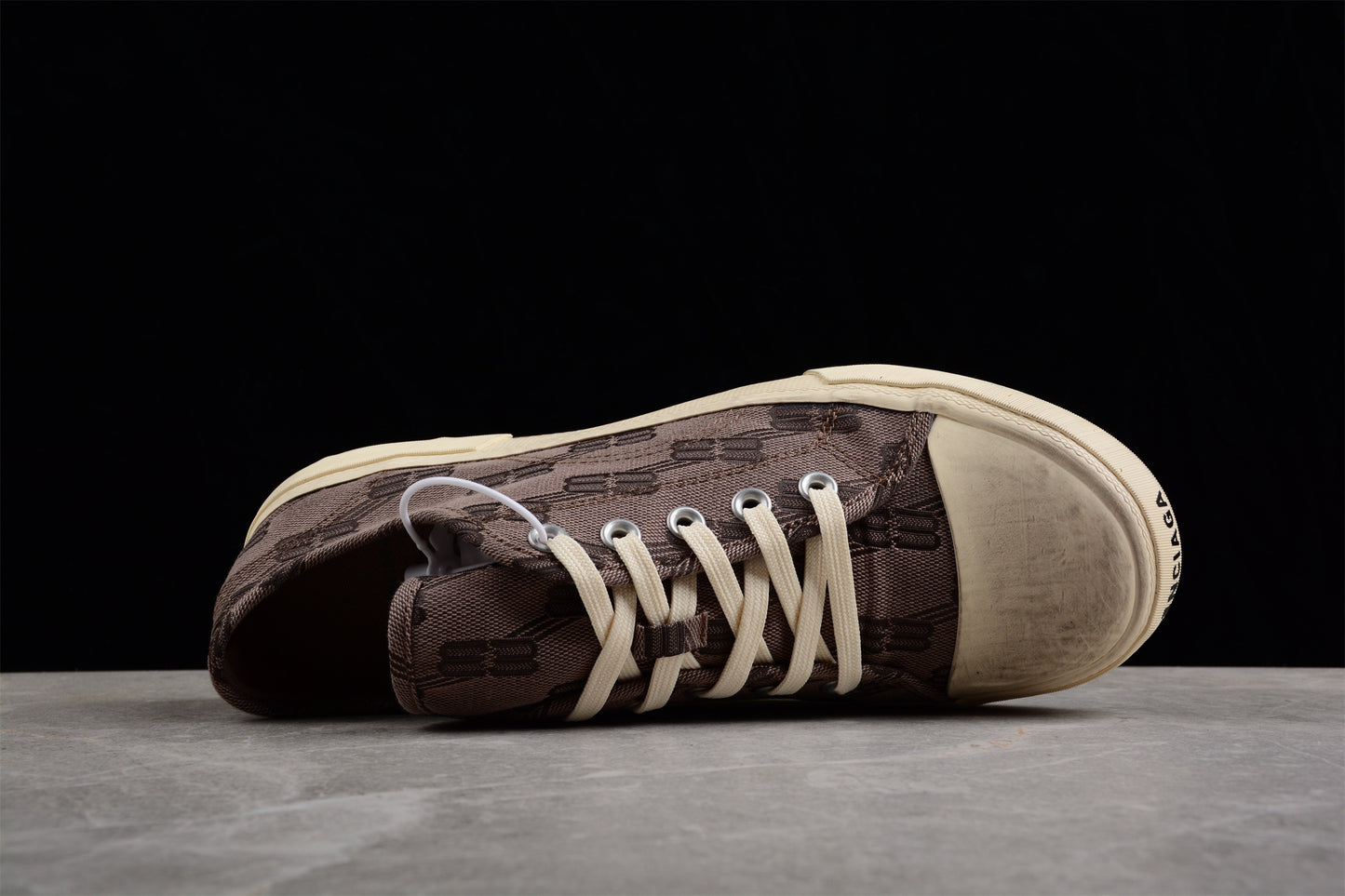 Balenciaga Vulc Destr W6RG20015