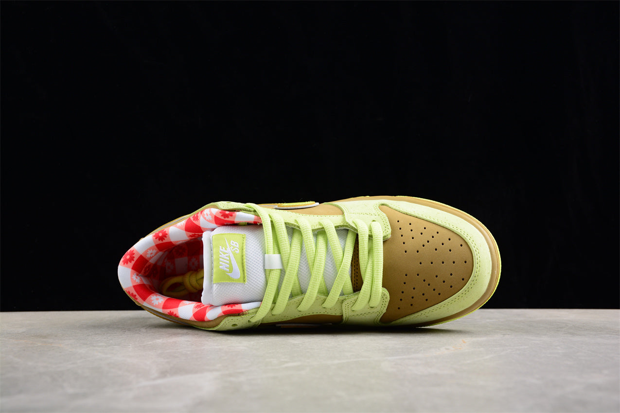 Concepts X NK SB Dunk BV1310-566