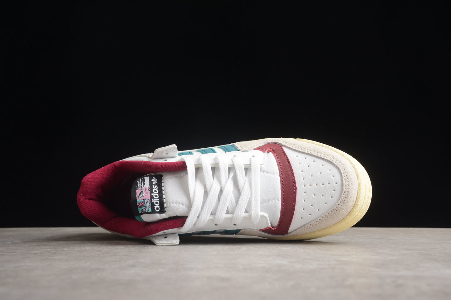 Forum 84 Low HQ6874