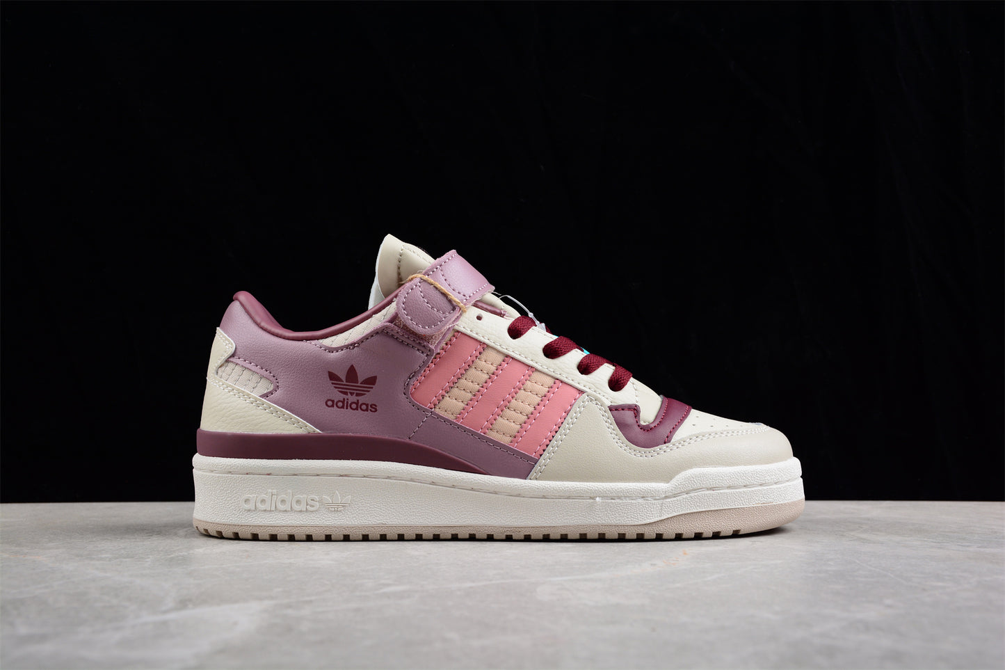 Forum 84 Low HQ6941