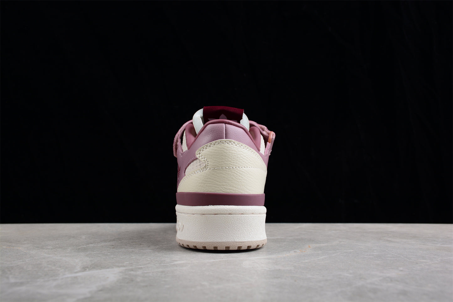 Forum 84 Low HQ6941