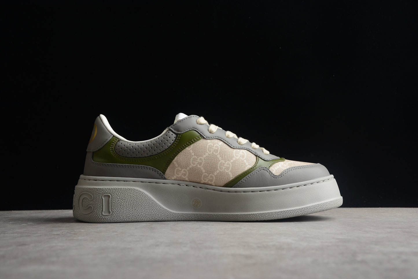 GUCCI GG Supreme