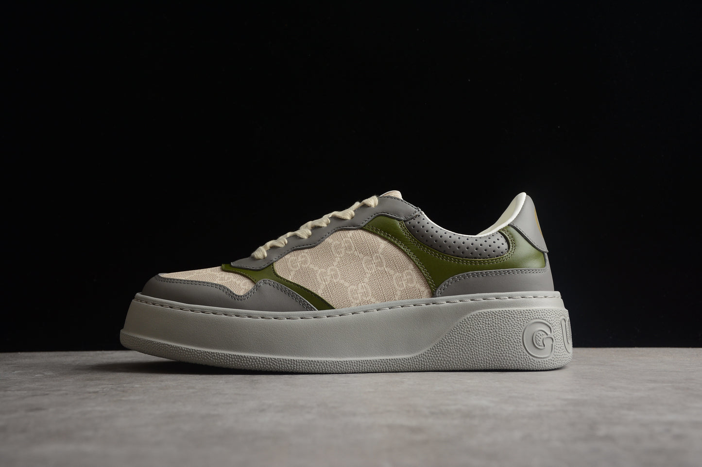 GUCCI GG Supreme