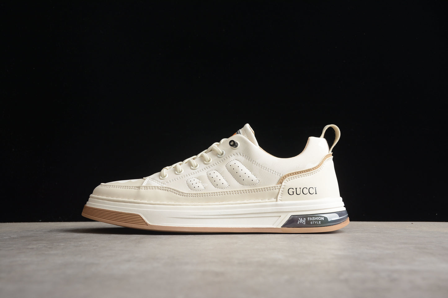 Gucci 22ss9Y9209666