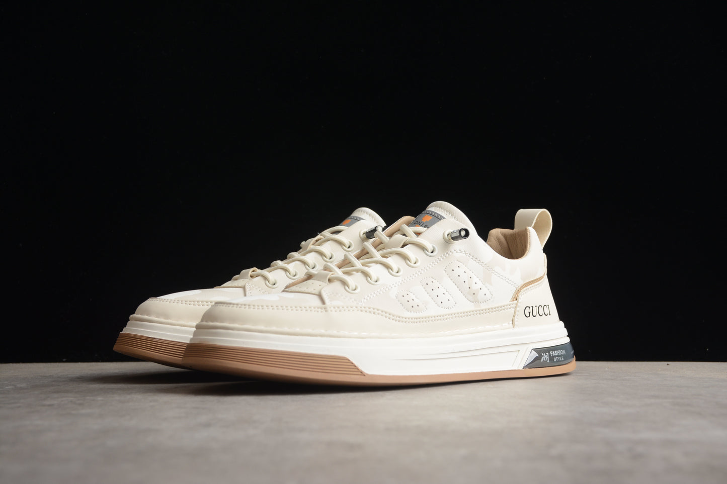 Gucci 22ss9Y9209666