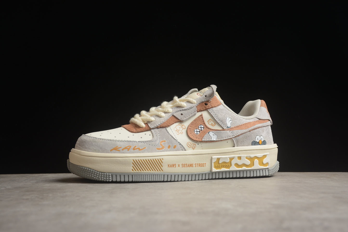 Kaws x NK Air Force 1'07 Low CW6688-608