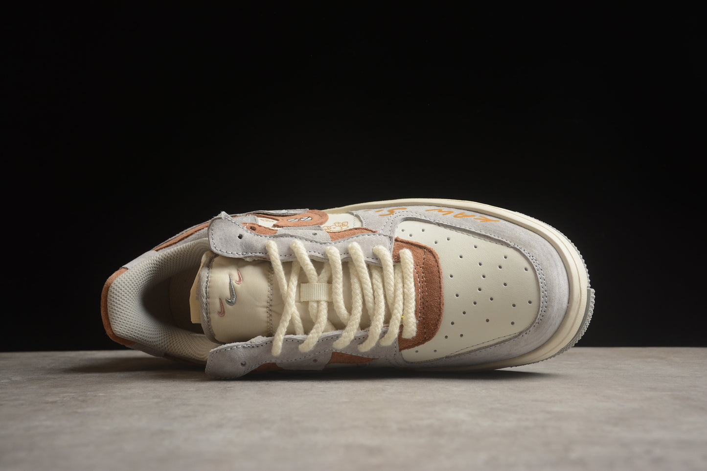 Kaws x NK Air Force 1'07 Low CW6688-608