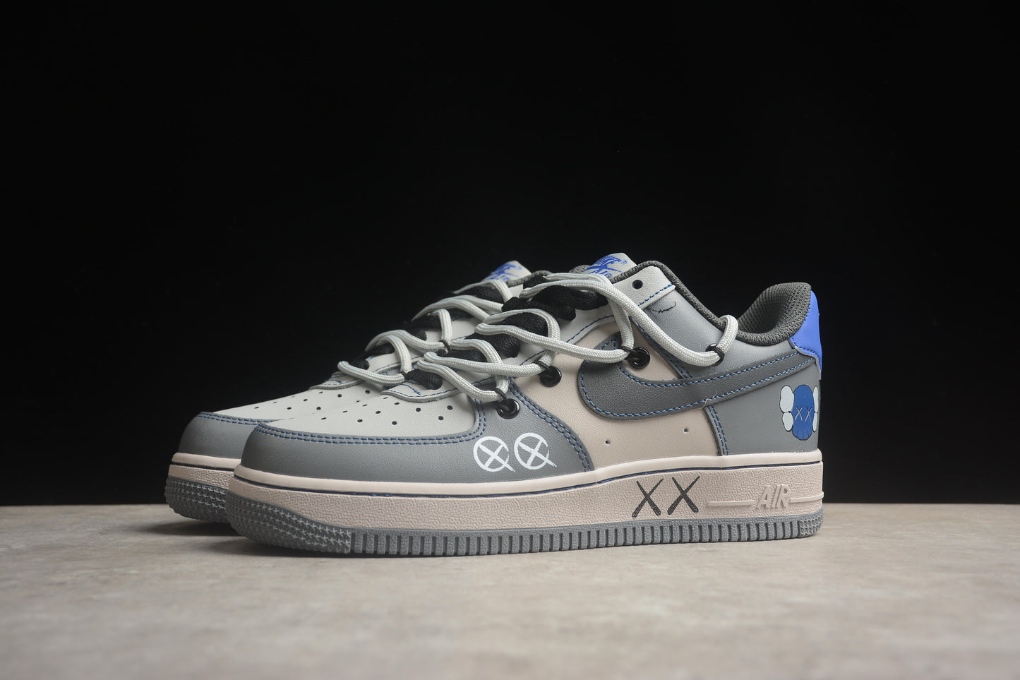 Kaws x Nk Air Force 1'07 Low KS6869-333