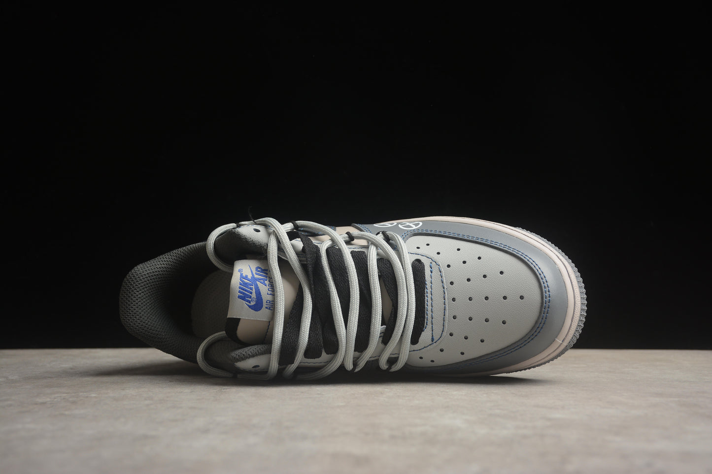 Kaws x Nk Air Force 1'07 Low KS6869-333