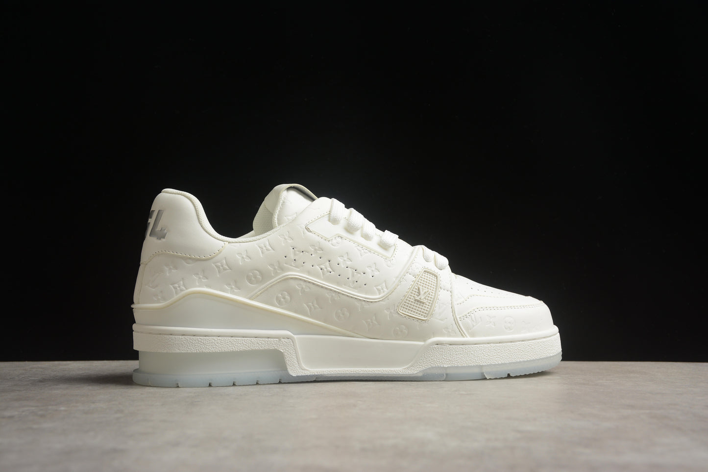 Louis Vuitton Trainer Sneaker Low LV