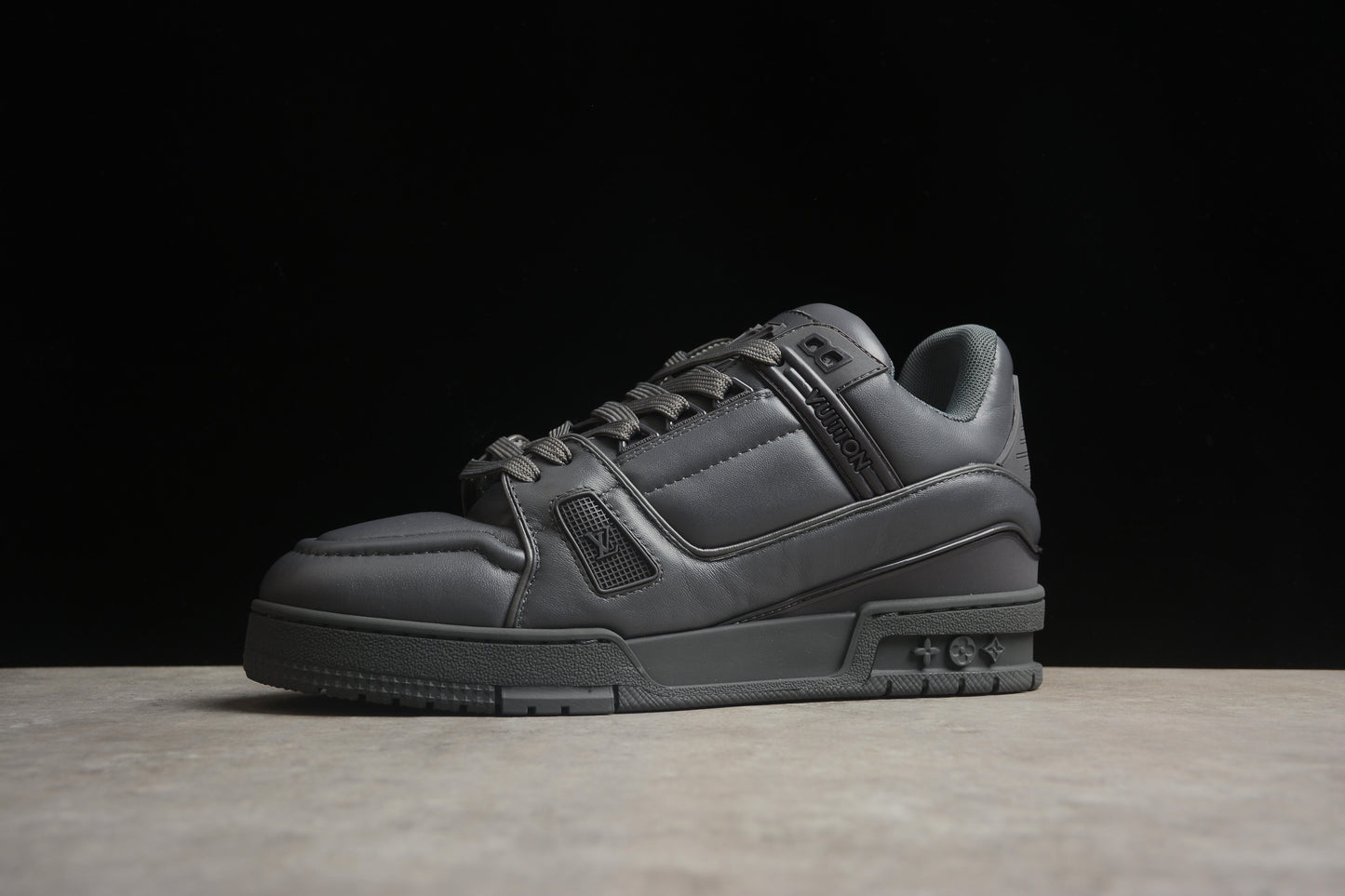 Louis Vuitton Trainer Sneaker Low LV
